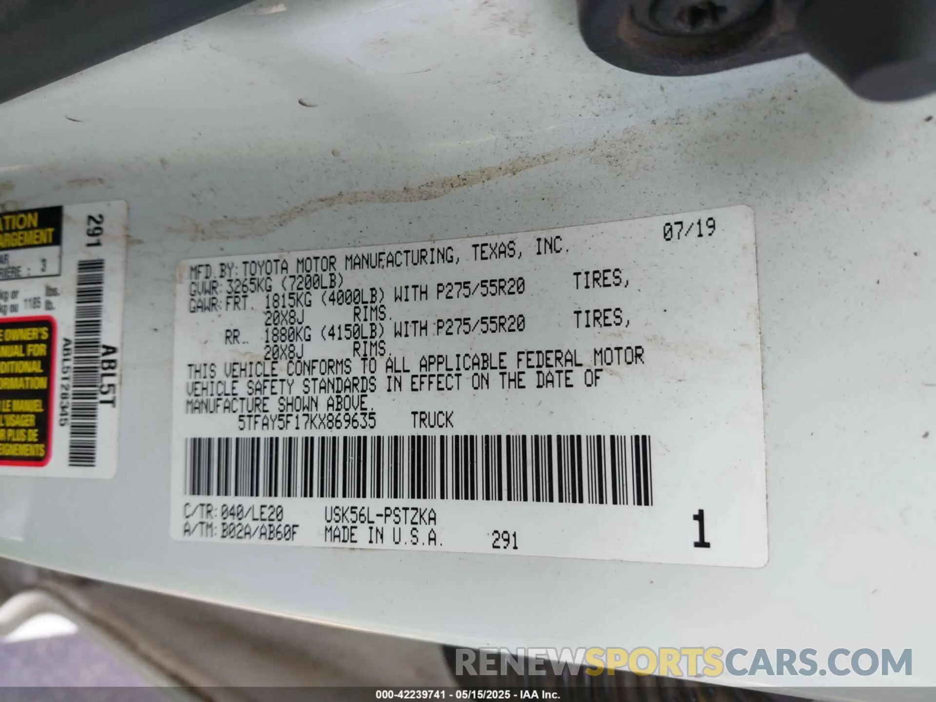 9 Photograph of a damaged car 5TFAY5F17KX869635 TOYOTA TUNDRA 2019