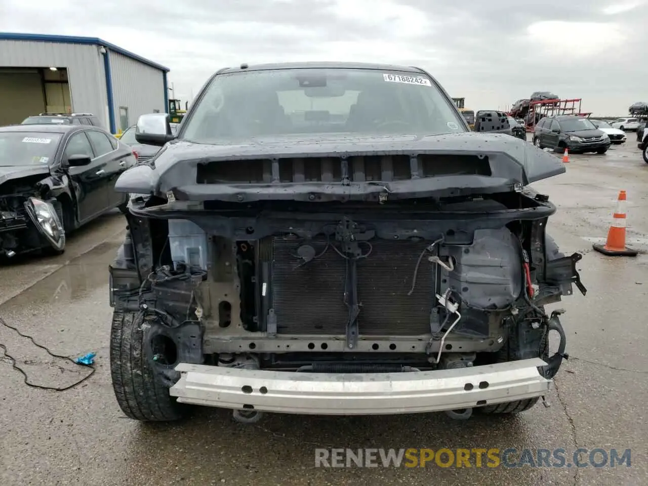 5 Photograph of a damaged car 5TFAY5F19KX788202 TOYOTA TUNDRA 2019