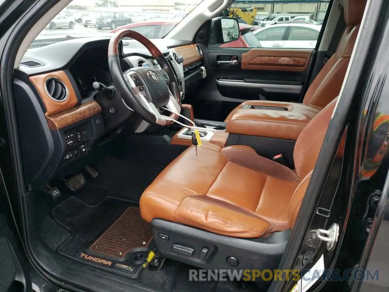 7 Photograph of a damaged car 5TFAY5F19KX788202 TOYOTA TUNDRA 2019