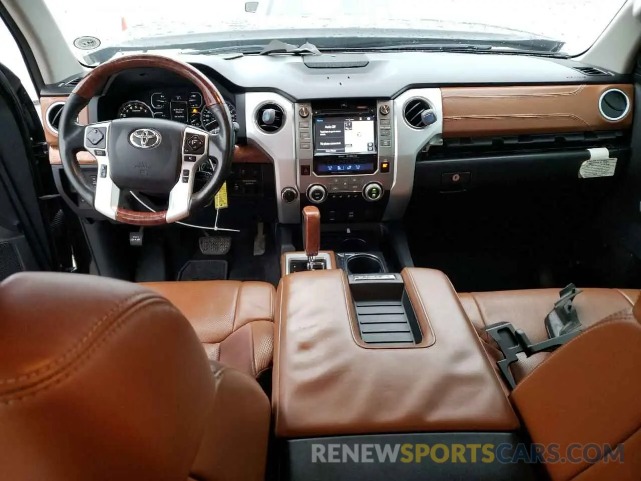 8 Photograph of a damaged car 5TFAY5F19KX788202 TOYOTA TUNDRA 2019