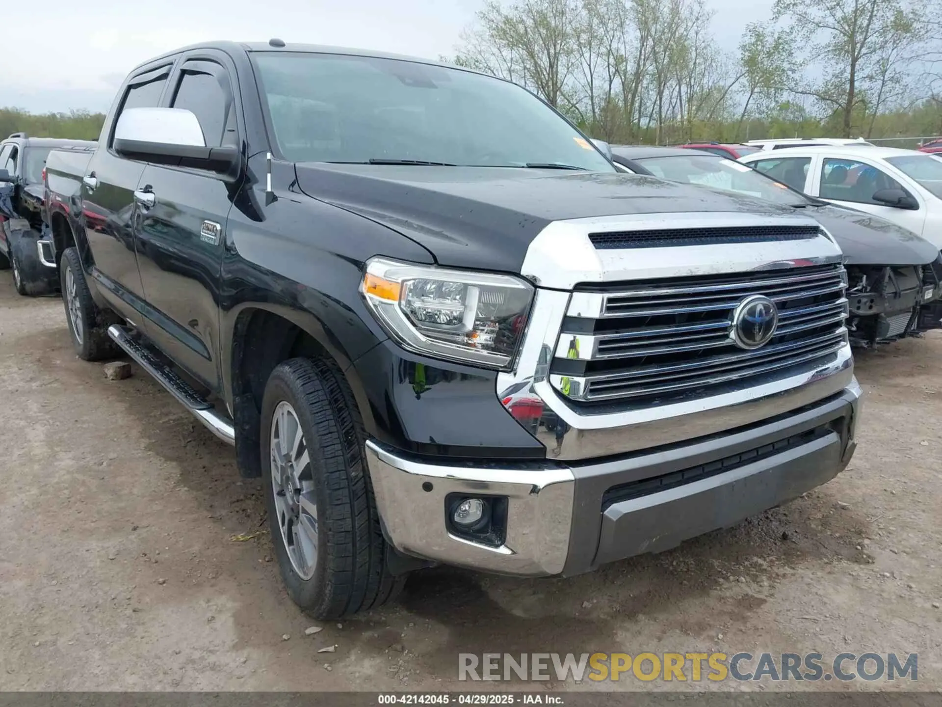 1 Фотография поврежденного автомобиля 5TFAY5F19KX808531 TOYOTA TUNDRA 2019