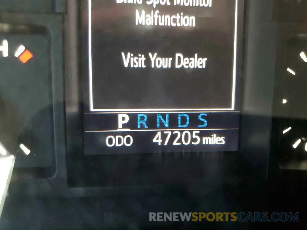 8 Photograph of a damaged car 5TFAY5F1XKX783395 TOYOTA TUNDRA 2019