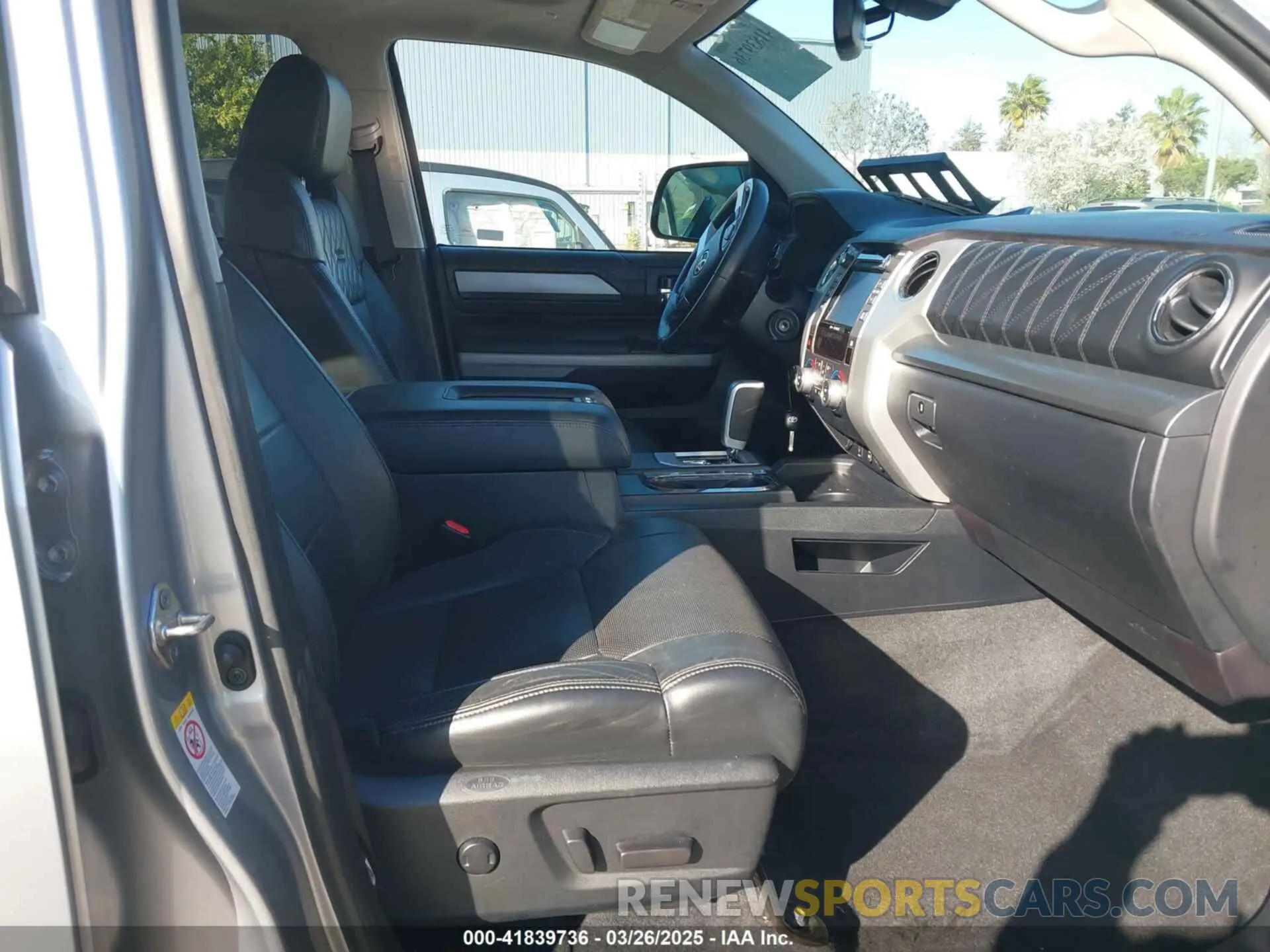 5 Photograph of a damaged car 5TFAY5F1XKX817867 TOYOTA TUNDRA 2019