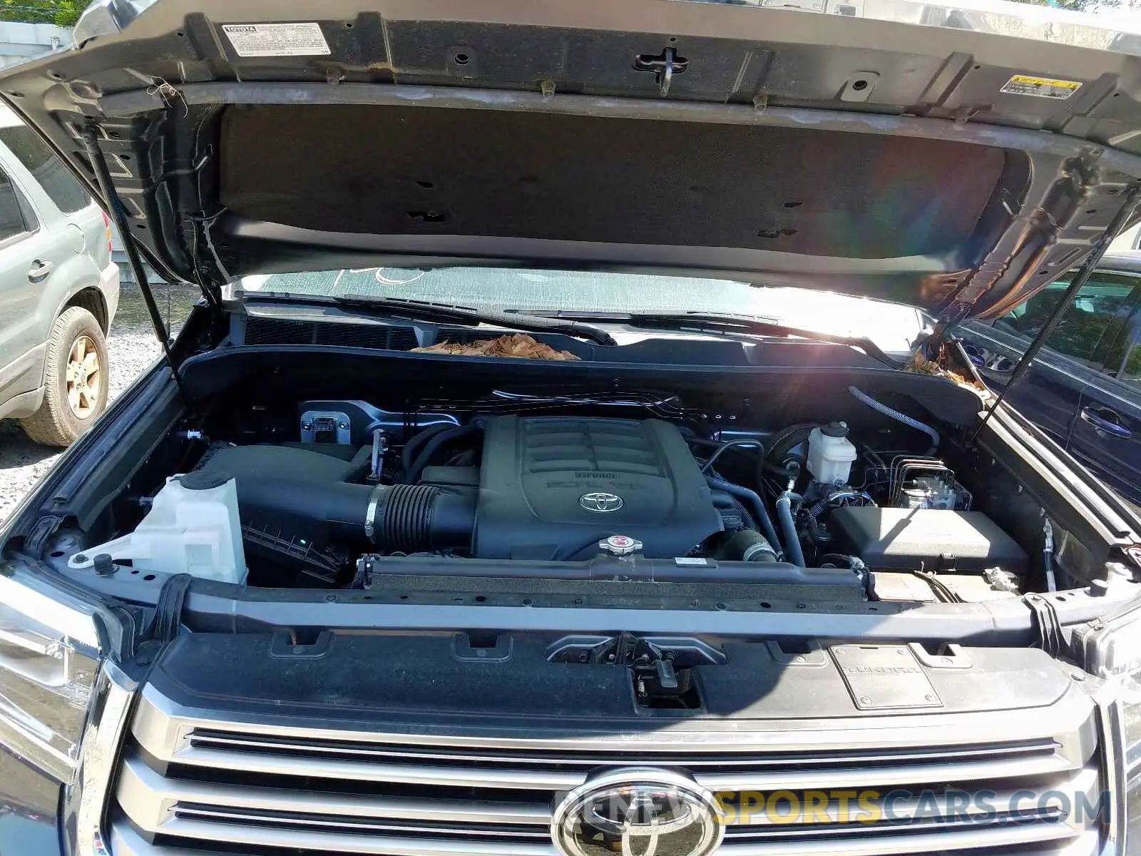 7 Photograph of a damaged car 5TFBY5F14KX818968 TOYOTA TUNDRA 2019