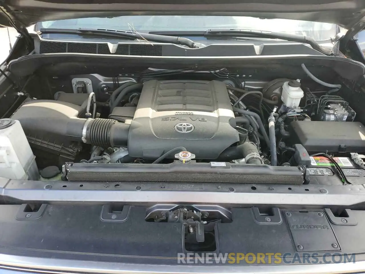 11 Photograph of a damaged car 5TFBY5F17KX845209 TOYOTA TUNDRA 2019