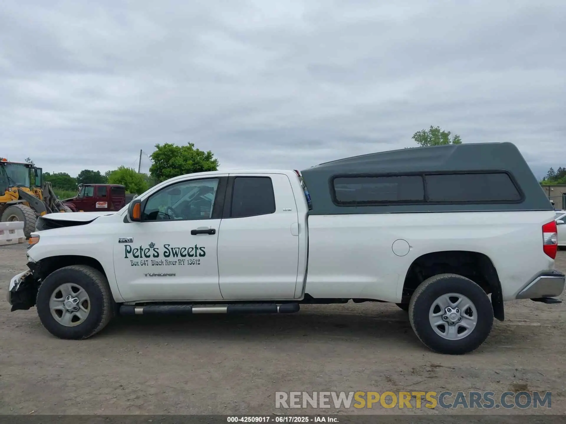 15 Photograph of a damaged car 5TFCY5F15KX025232 TOYOTA TUNDRA 2019