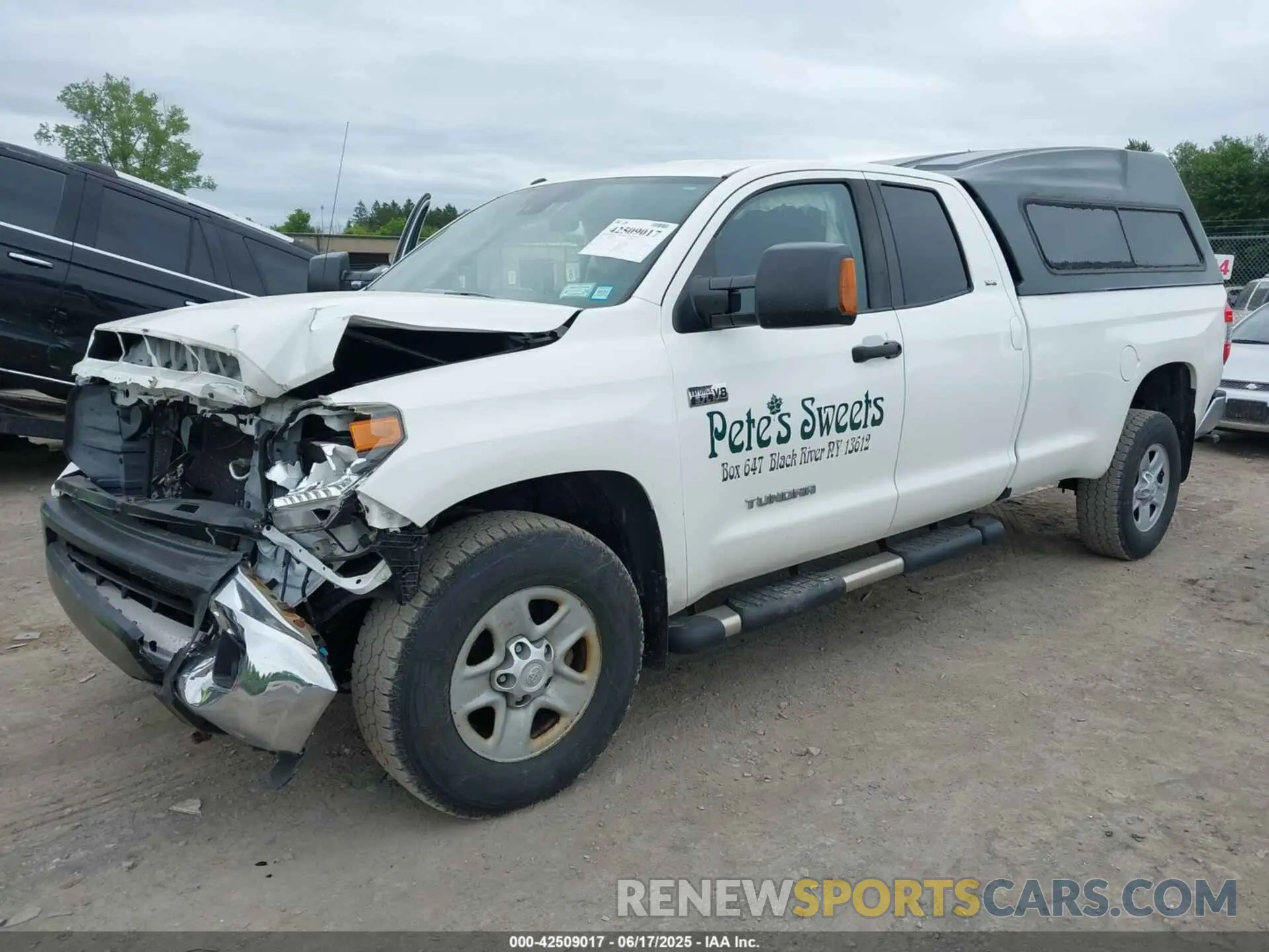 2 Photograph of a damaged car 5TFCY5F15KX025232 TOYOTA TUNDRA 2019
