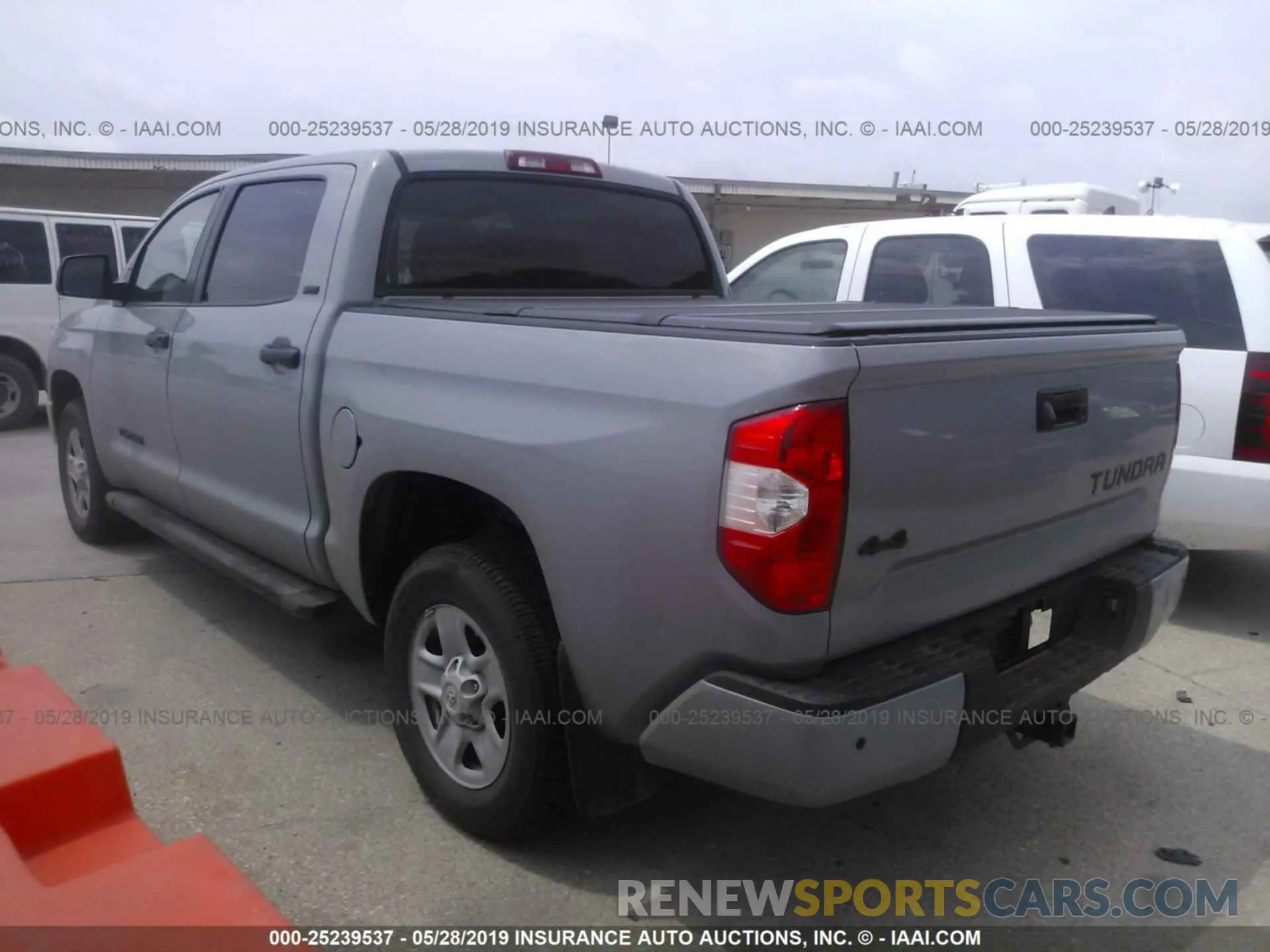 3 Photograph of a damaged car 5TFDM5F10KX081899 TOYOTA TUNDRA 2019