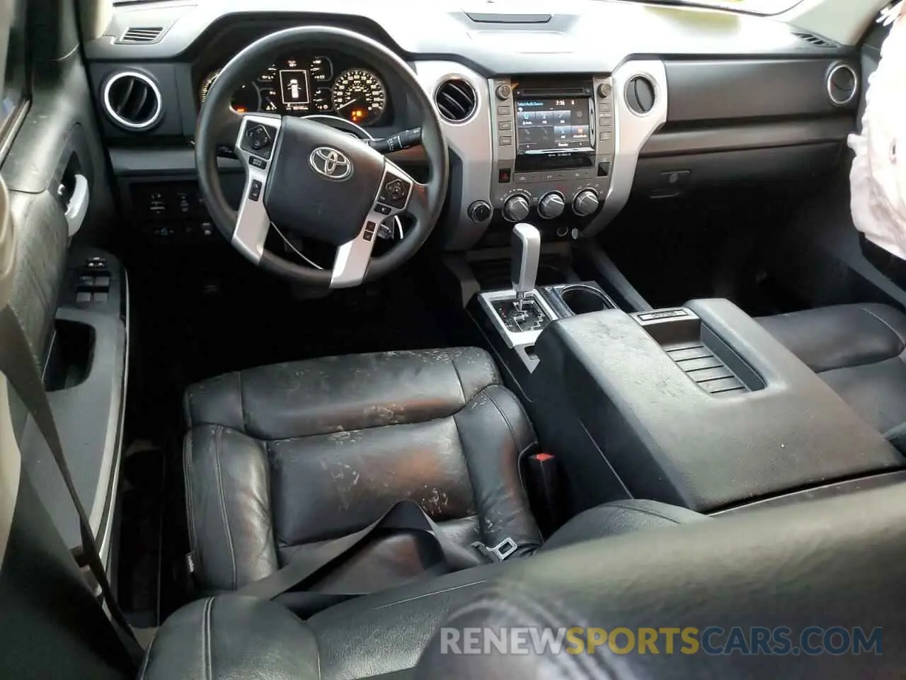 8 Фотография поврежденного автомобиля 5TFDW5F10KX781206 TOYOTA TUNDRA 2019
