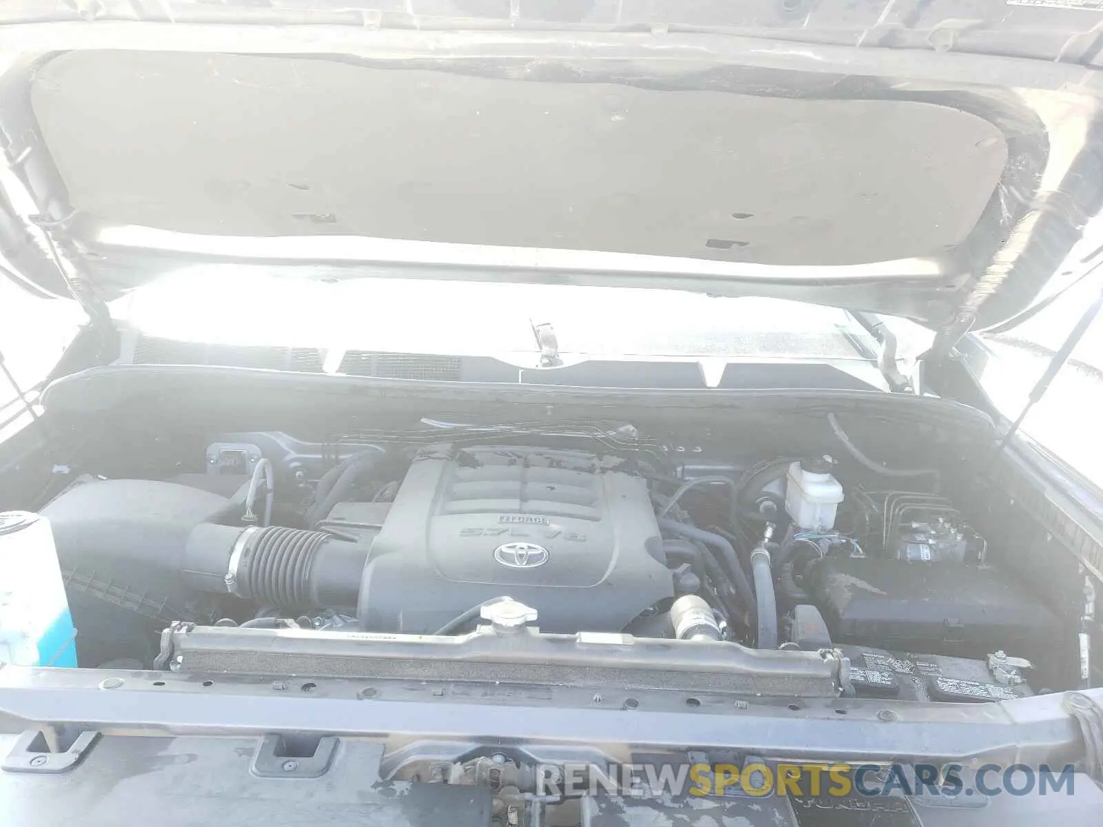 7 Photograph of a damaged car 5TFDW5F10KX798443 TOYOTA TUNDRA 2019