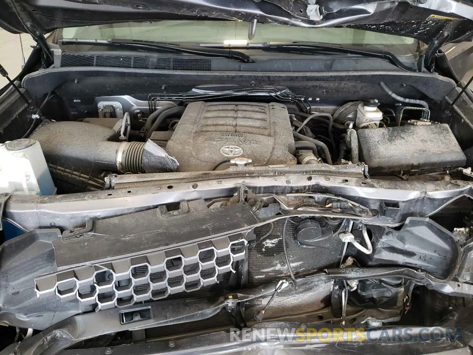 7 Photograph of a damaged car 5TFDW5F10KX807710 TOYOTA TUNDRA 2019