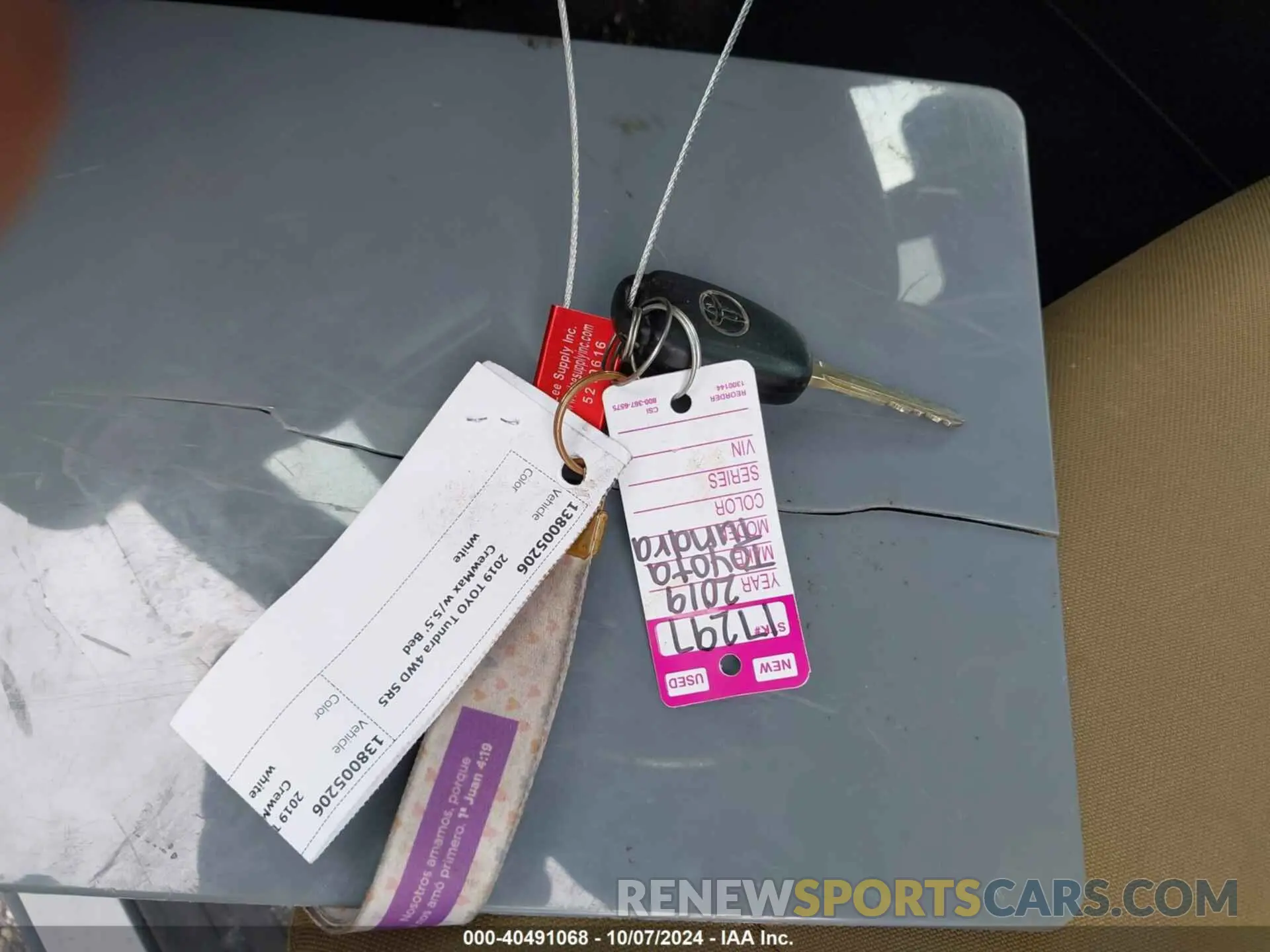 11 Photograph of a damaged car 5TFDW5F12KX816523 TOYOTA TUNDRA 2019