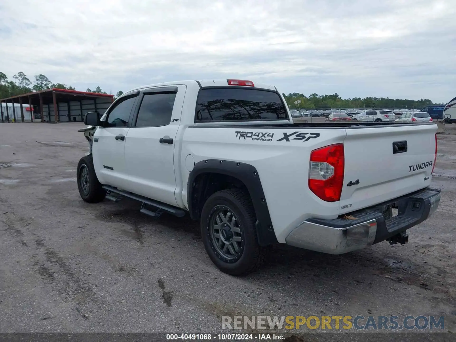 3 Photograph of a damaged car 5TFDW5F12KX816523 TOYOTA TUNDRA 2019