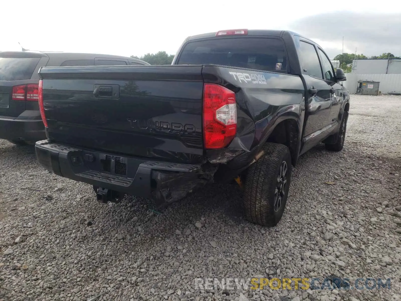 9 Photograph of a damaged car 5TFDW5F12KX835220 TOYOTA TUNDRA 2019