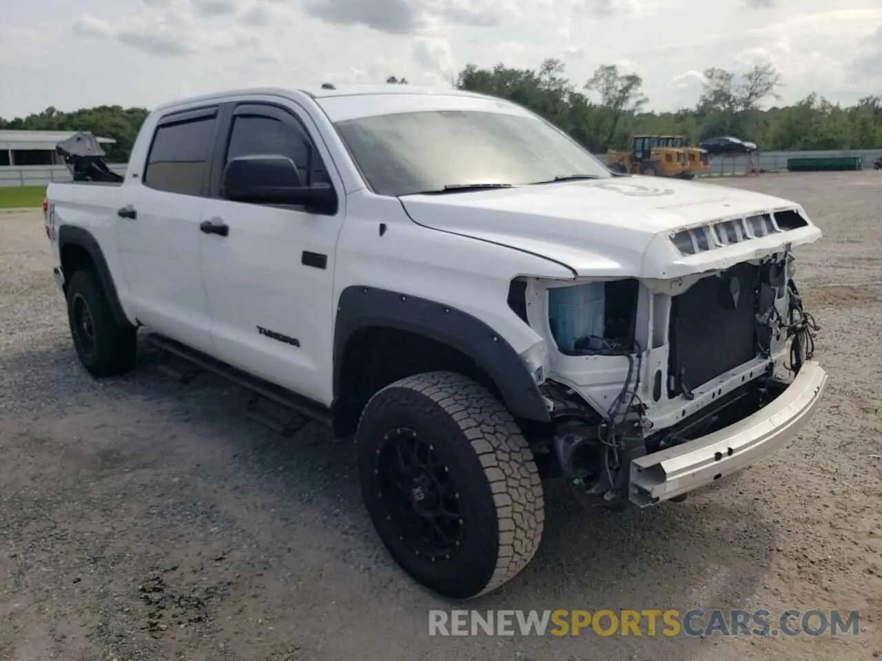 1 Photograph of a damaged car 5TFDW5F12KX842961 TOYOTA TUNDRA 2019