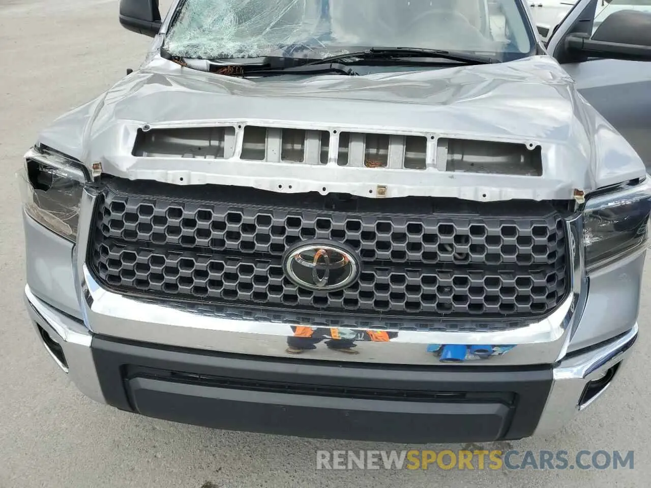 11 Фотография поврежденного автомобиля 5TFDW5F12KX847402 TOYOTA TUNDRA 2019
