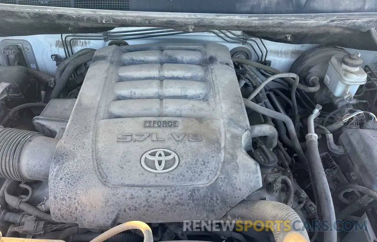 7 Фотография поврежденного автомобиля 5TFDW5F13KX795570 TOYOTA TUNDRA 2019