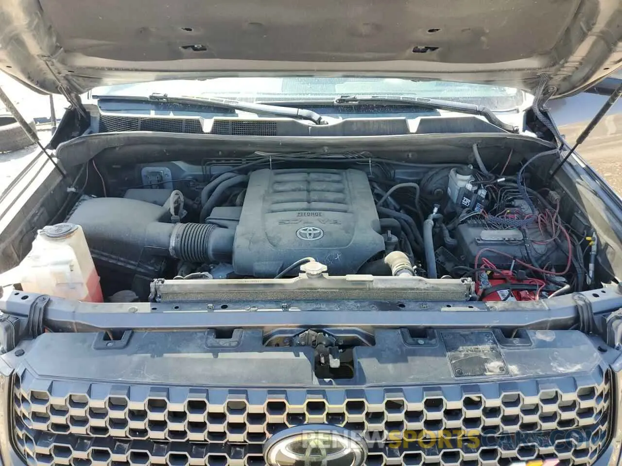 11 Фотография поврежденного автомобиля 5TFDW5F14KX791480 TOYOTA TUNDRA 2019