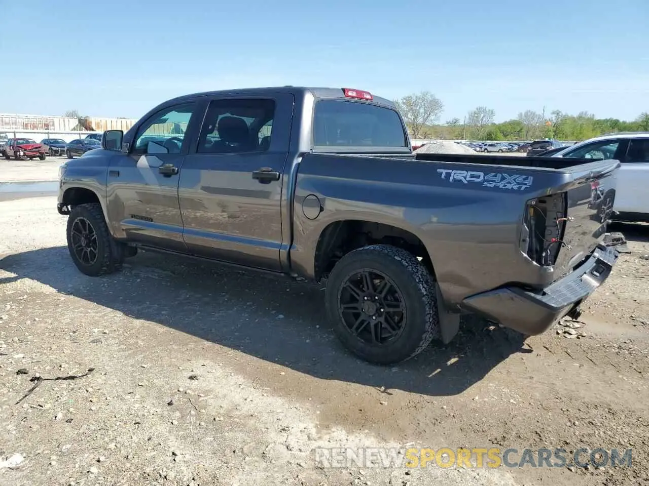 2 Фотография поврежденного автомобиля 5TFDW5F14KX791480 TOYOTA TUNDRA 2019