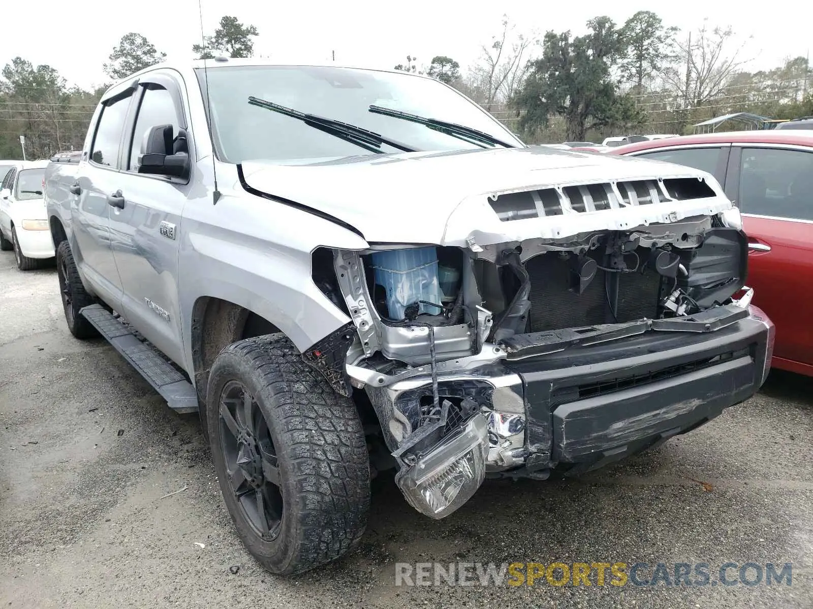 1 Photograph of a damaged car 5TFDW5F14KX828530 TOYOTA TUNDRA 2019