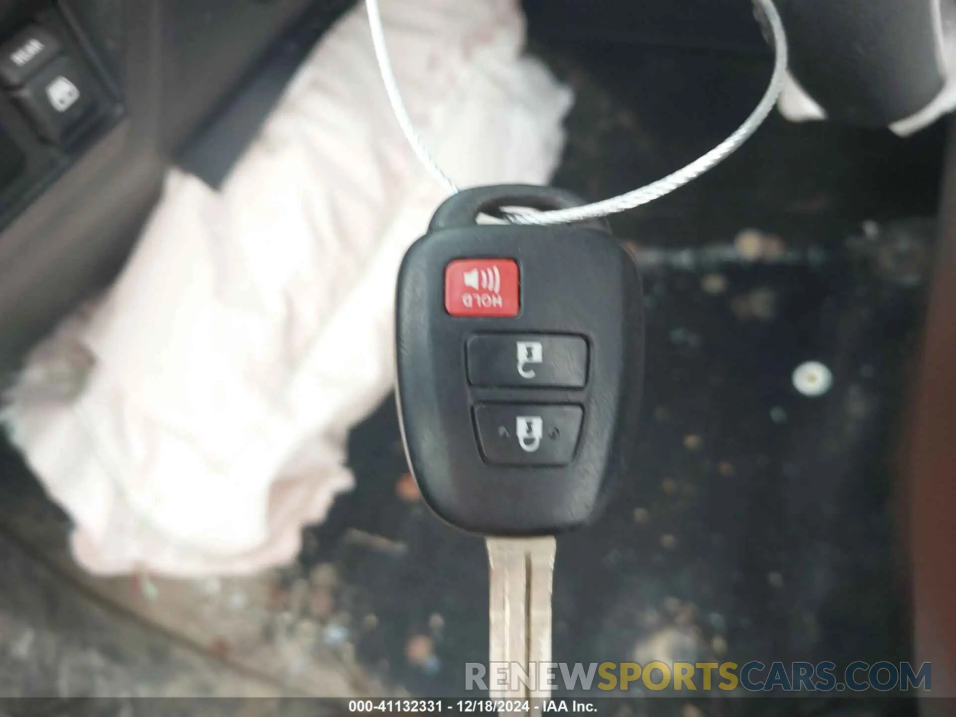 11 Photograph of a damaged car 5TFDW5F15KX809159 TOYOTA TUNDRA 2019