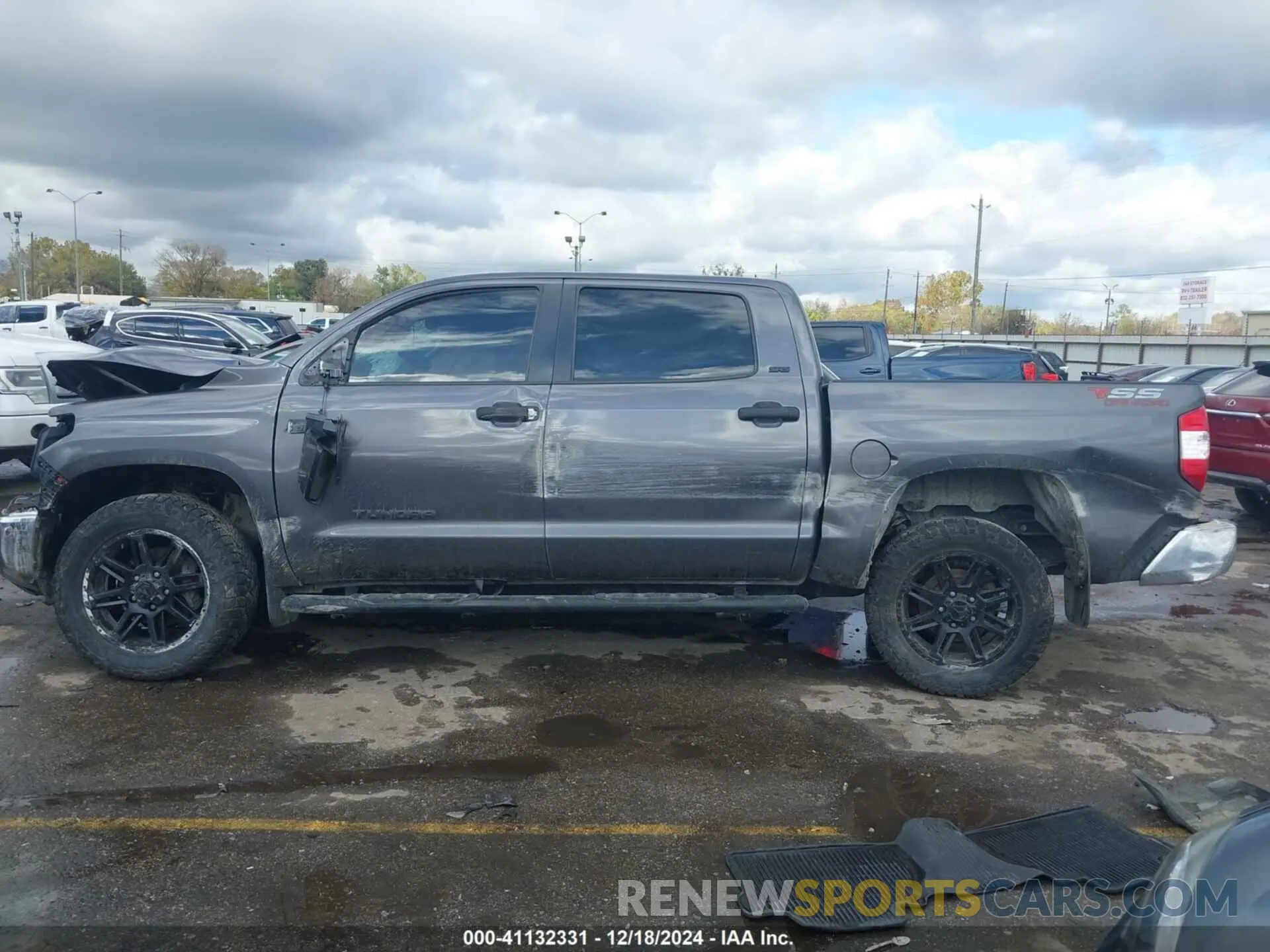 14 Photograph of a damaged car 5TFDW5F15KX809159 TOYOTA TUNDRA 2019