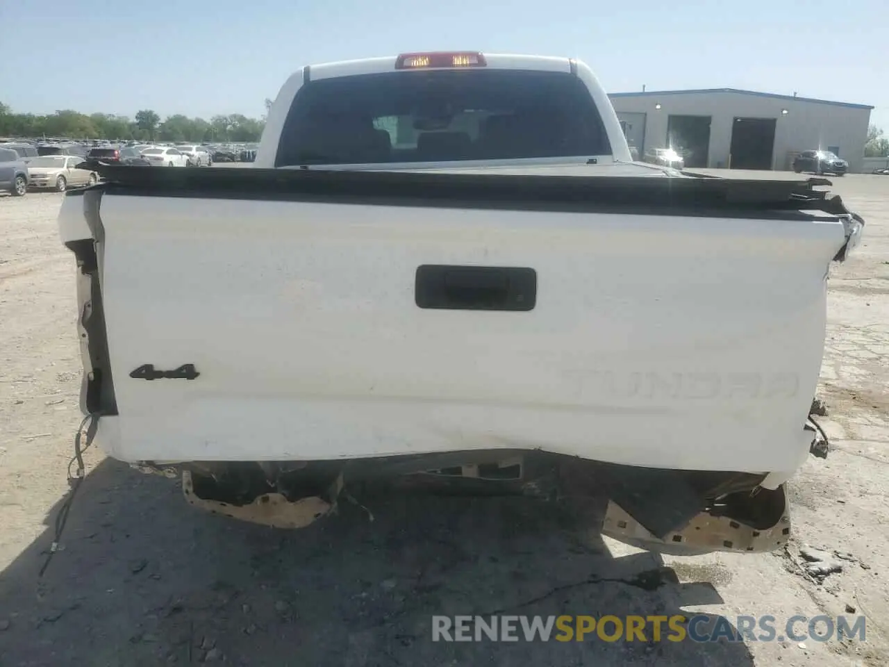 6 Photograph of a damaged car 5TFDW5F15KX822185 TOYOTA TUNDRA 2019