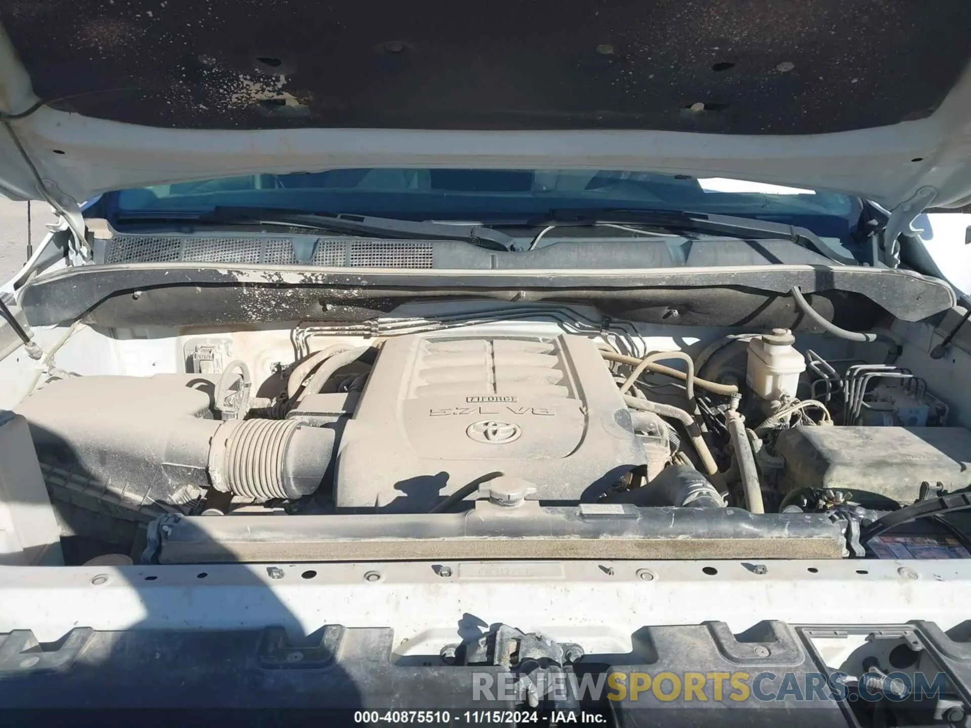 10 Photograph of a damaged car 5TFDW5F16KX818940 TOYOTA TUNDRA 2019