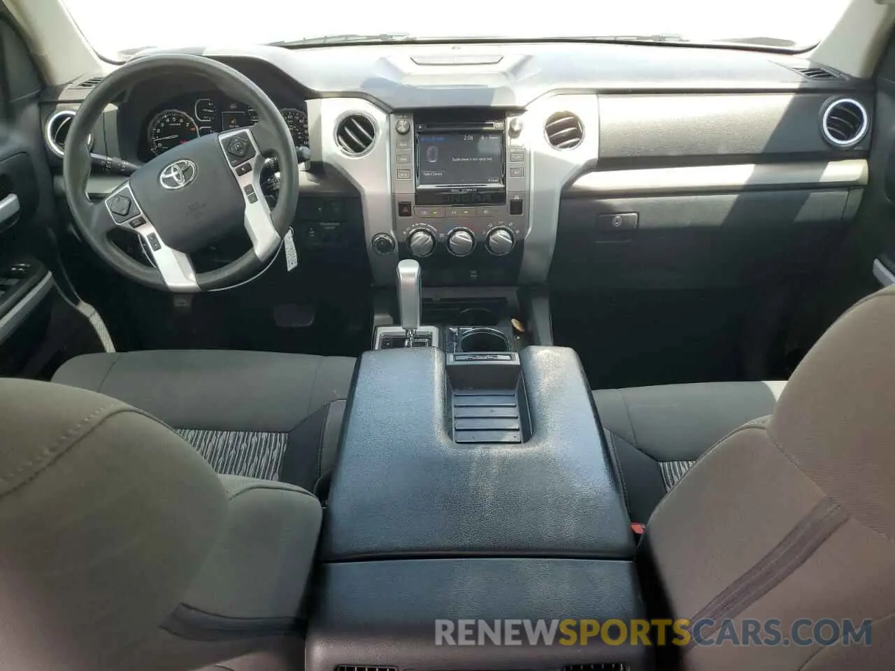8 Photograph of a damaged car 5TFDW5F17KX803492 TOYOTA TUNDRA 2019