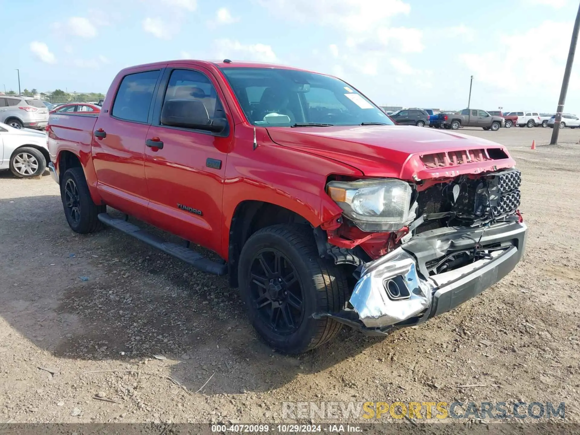 1 Photograph of a damaged car 5TFDW5F18KX846514 TOYOTA TUNDRA 2019