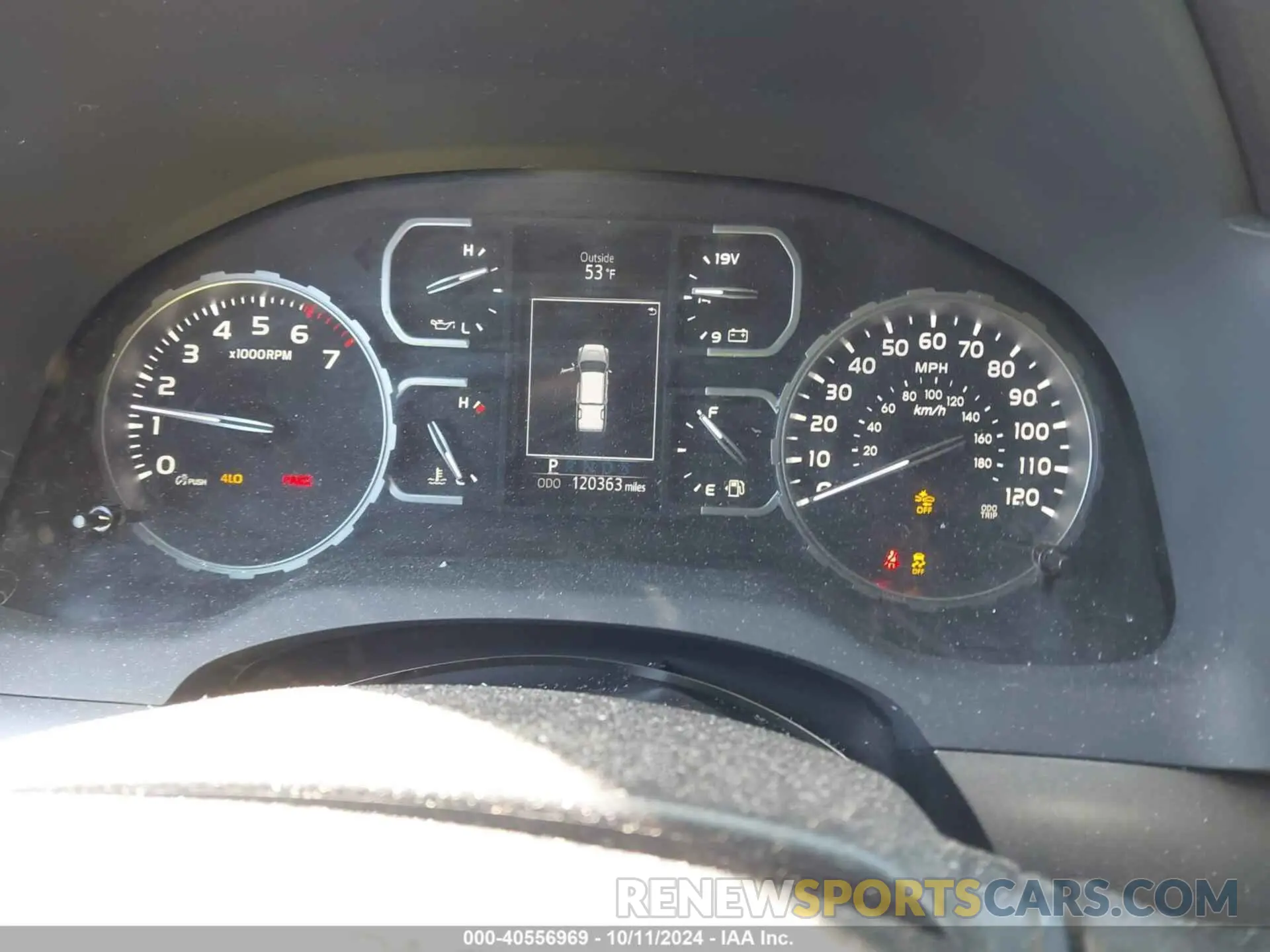 7 Photograph of a damaged car 5TFDW5F19KX794469 TOYOTA TUNDRA 2019