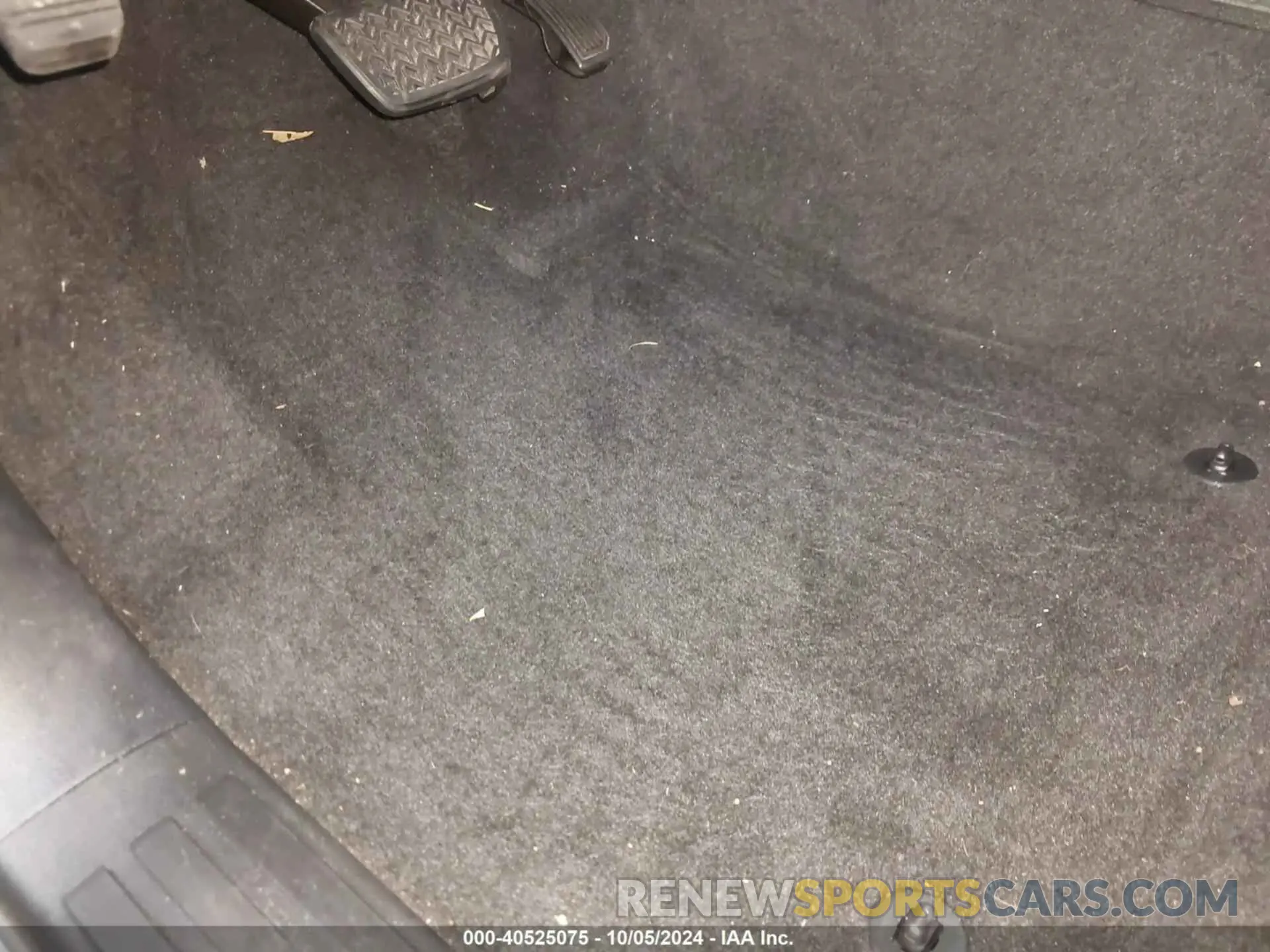 6 Photograph of a damaged car 5TFDW5F19KX807978 TOYOTA TUNDRA 2019