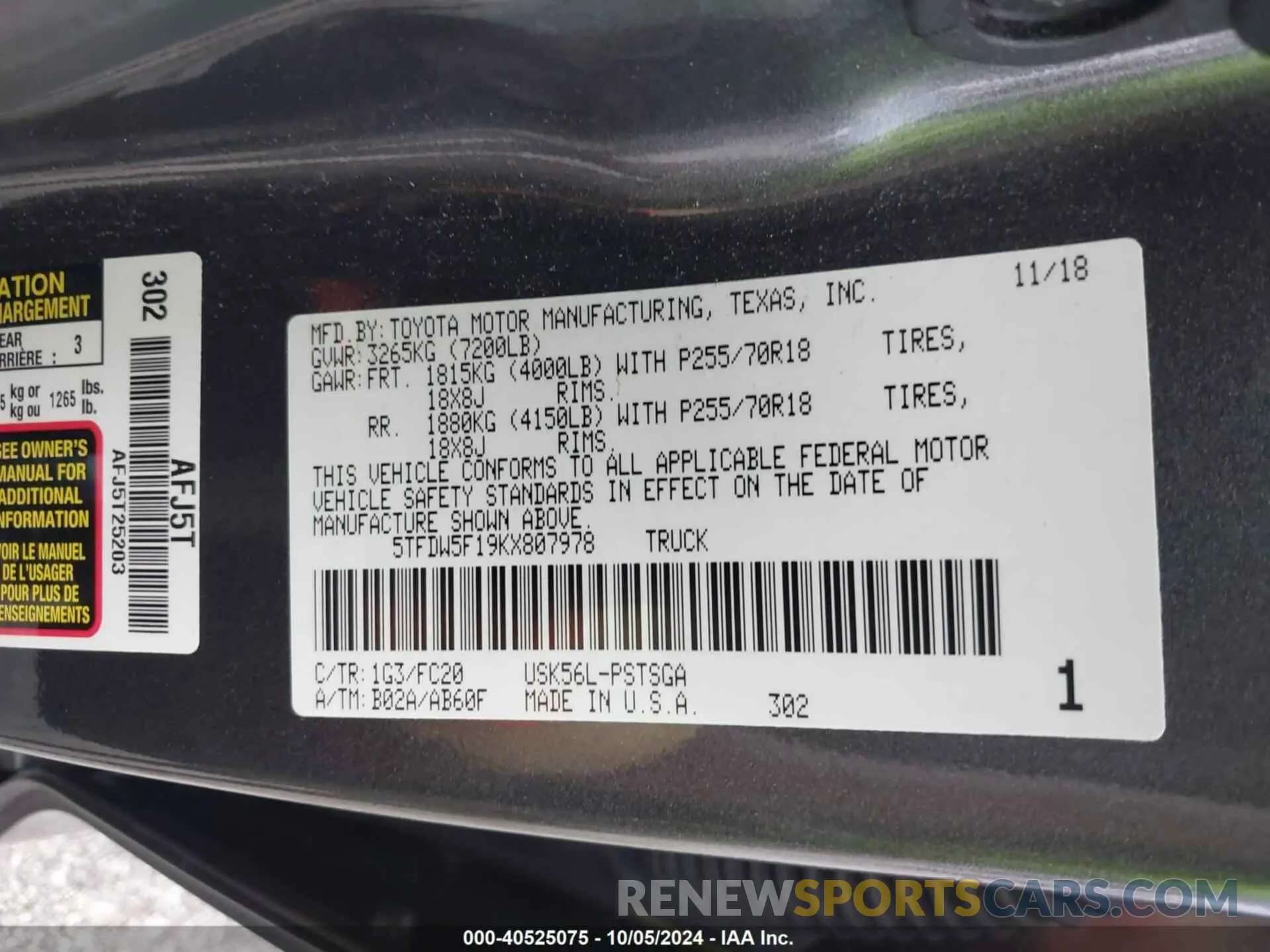 9 Photograph of a damaged car 5TFDW5F19KX807978 TOYOTA TUNDRA 2019