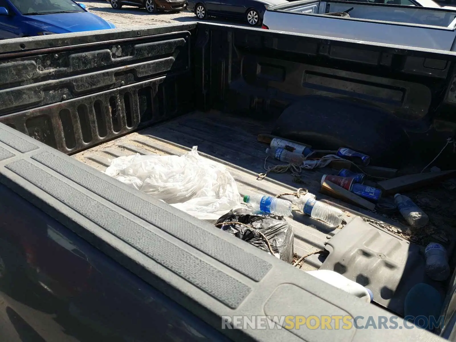 9 Photograph of a damaged car 5TFDY5F11KX815776 TOYOTA TUNDRA 2019