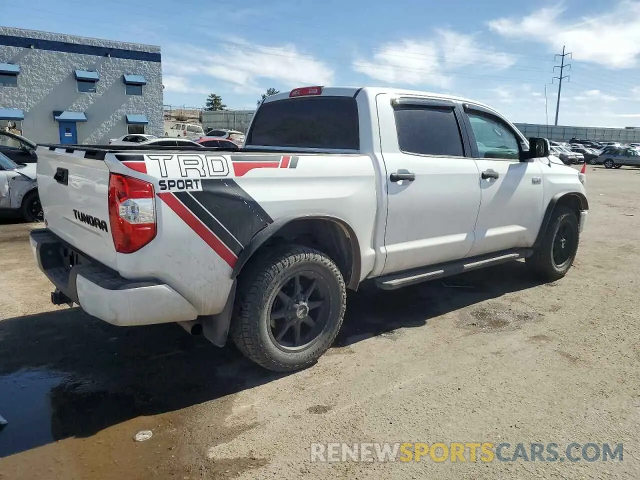 3 Photograph of a damaged car 5TFDY5F11KX853816 TOYOTA TUNDRA 2019