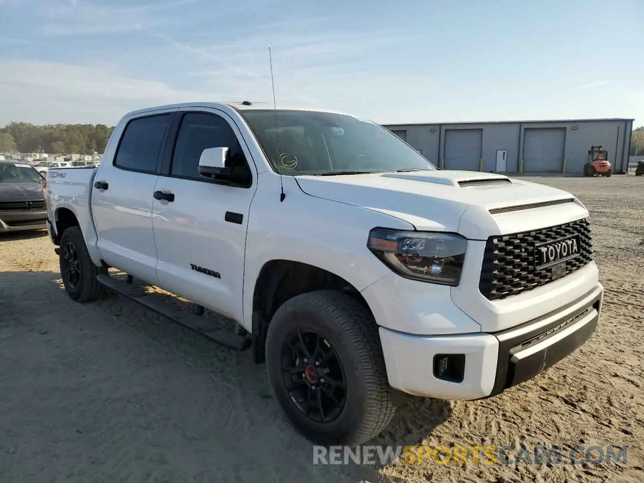 1 Photograph of a damaged car 5TFDY5F11KX869627 TOYOTA TUNDRA 2019
