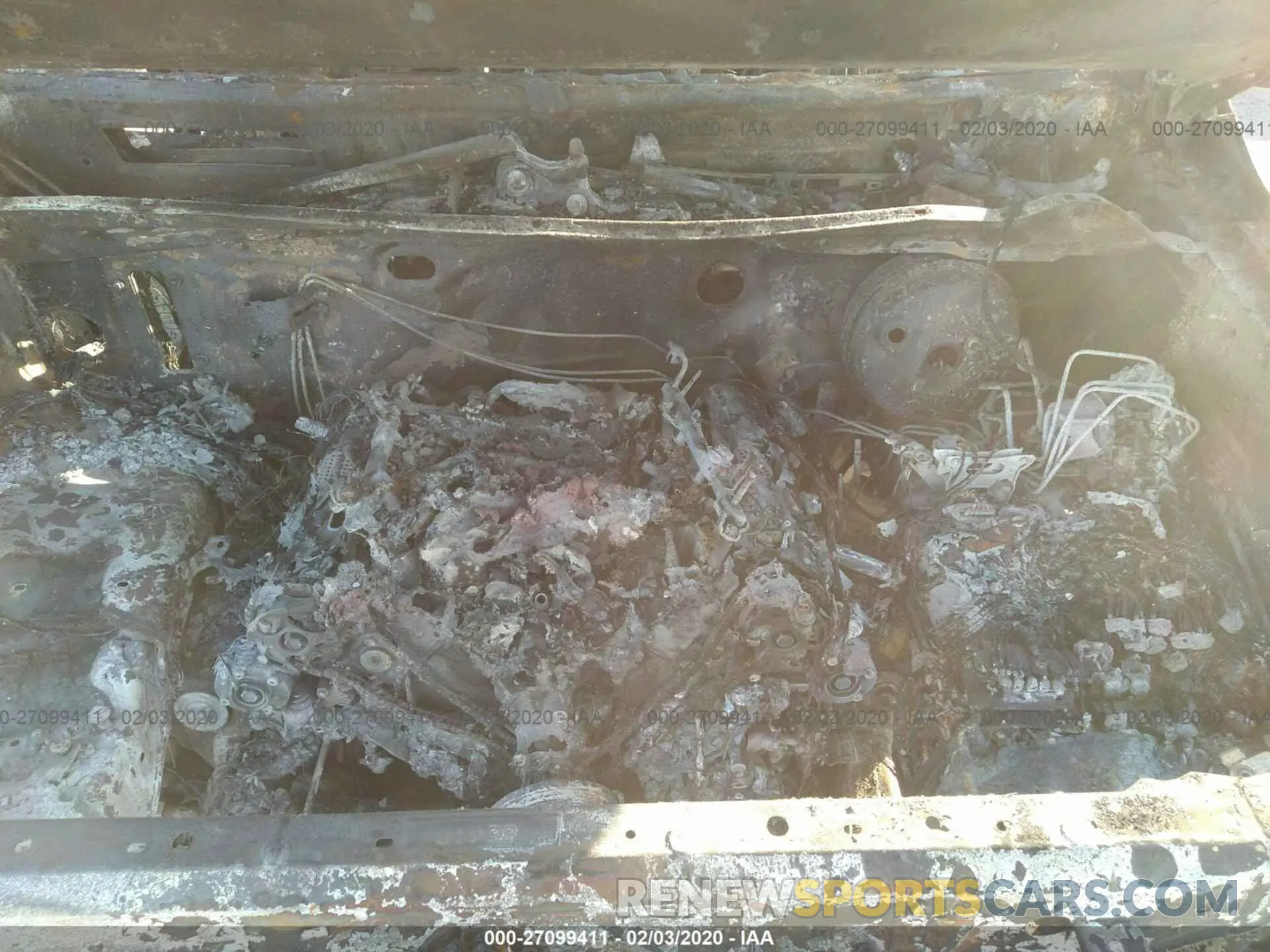 10 Photograph of a damaged car 5TFDY5F12KX819335 TOYOTA TUNDRA 2019