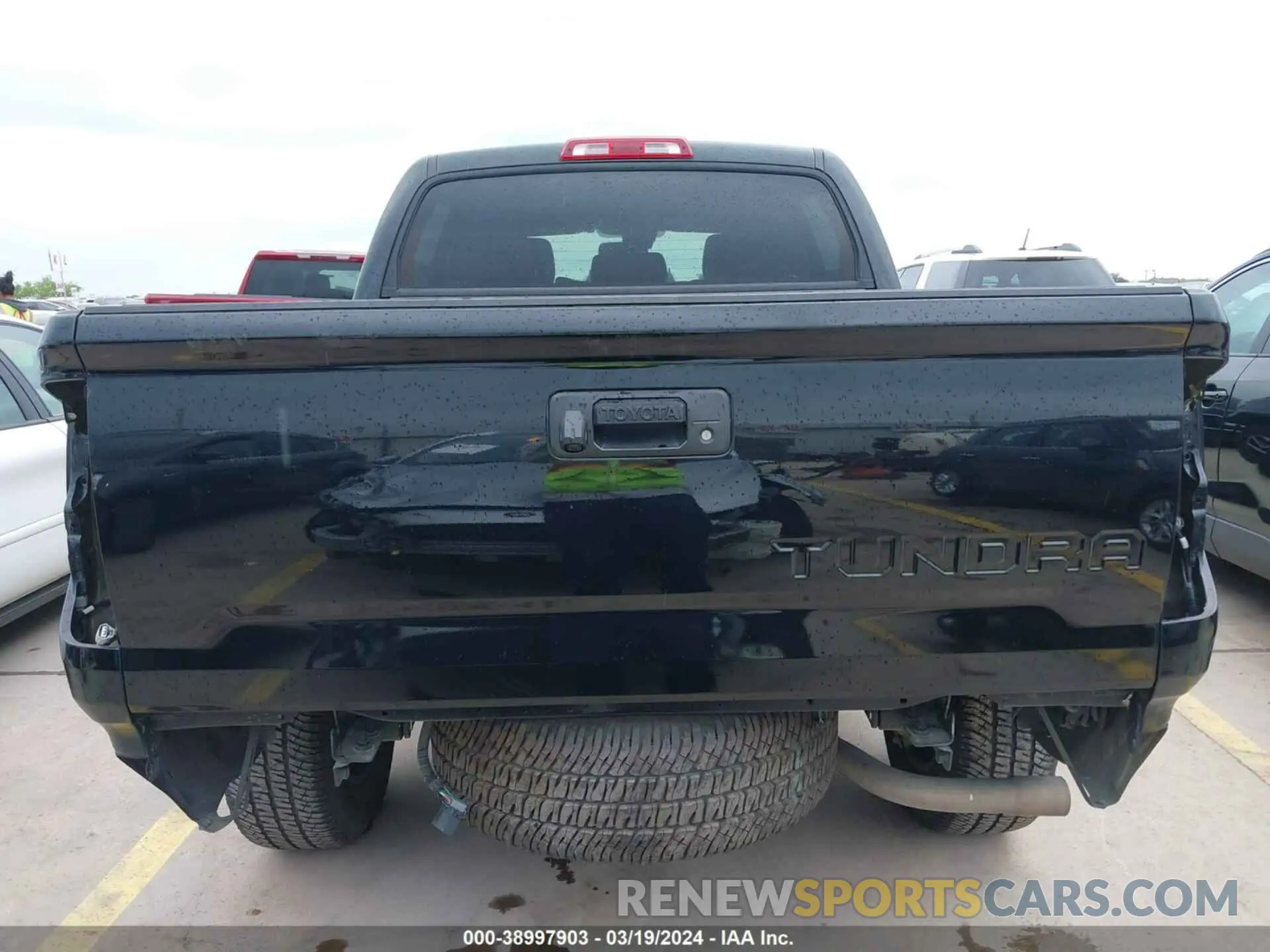 17 Фотография поврежденного автомобиля 5TFDY5F12KX834305 TOYOTA TUNDRA 2019