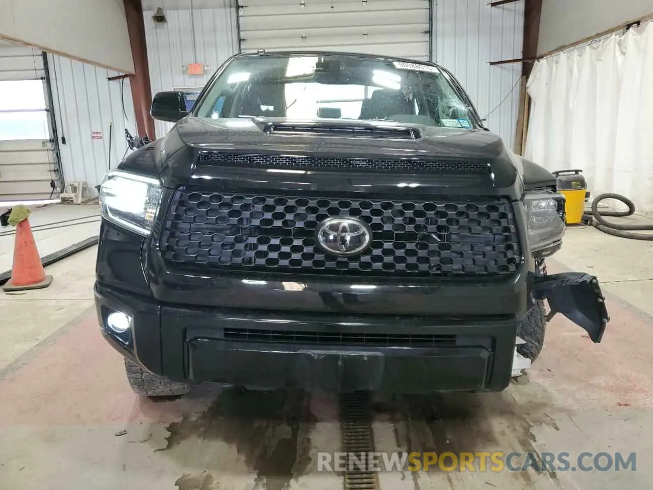 5 Фотография поврежденного автомобиля 5TFDY5F14KX807896 TOYOTA TUNDRA 2019