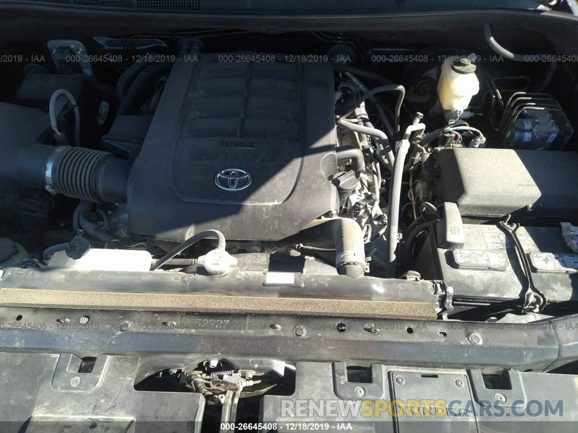 10 Photograph of a damaged car 5TFDY5F15KX851373 TOYOTA TUNDRA 2019