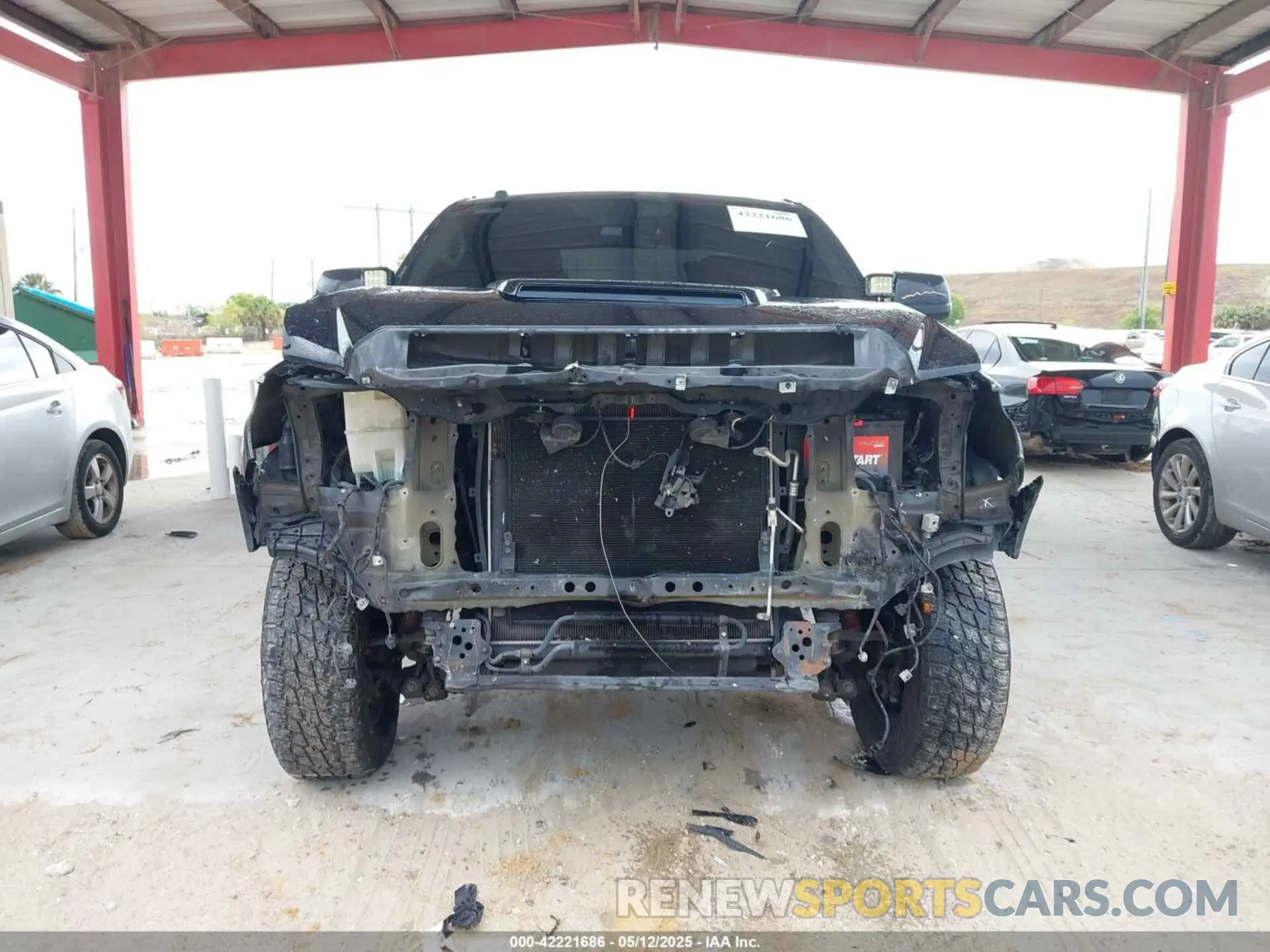 12 Photograph of a damaged car 5TFDY5F19KX833684 TOYOTA TUNDRA 2019