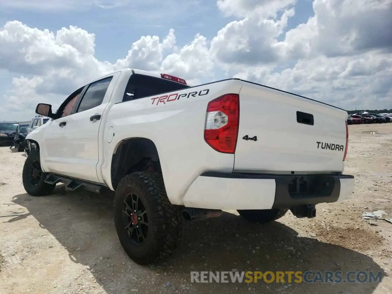 3 Photograph of a damaged car 5TFDY5F1XKX816554 TOYOTA TUNDRA 2019