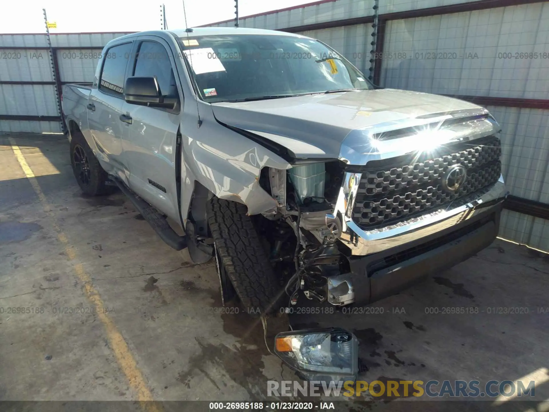 1 Photograph of a damaged car 5TFEM5F10KX142575 TOYOTA TUNDRA 2019