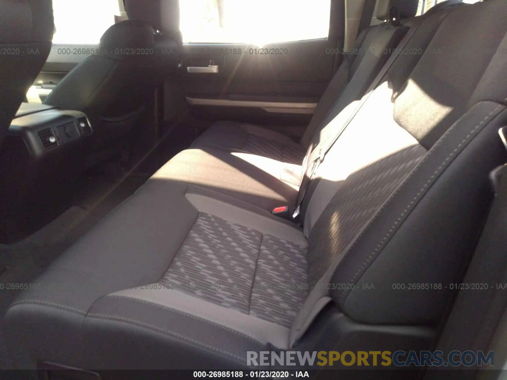 8 Photograph of a damaged car 5TFEM5F10KX142575 TOYOTA TUNDRA 2019