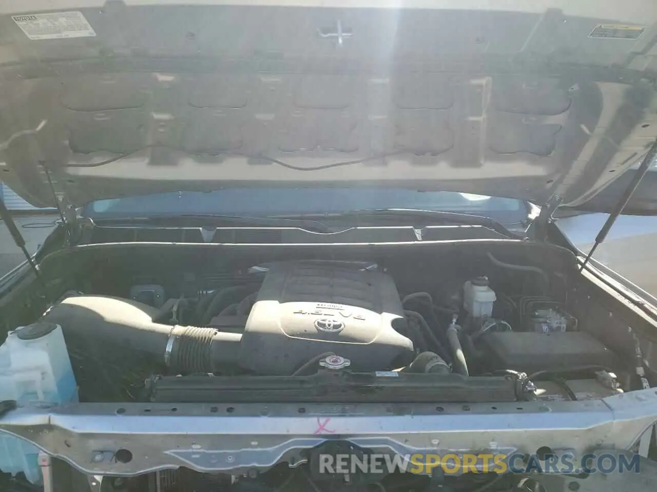 11 Photograph of a damaged car 5TFEM5F13KX142067 TOYOTA TUNDRA 2019