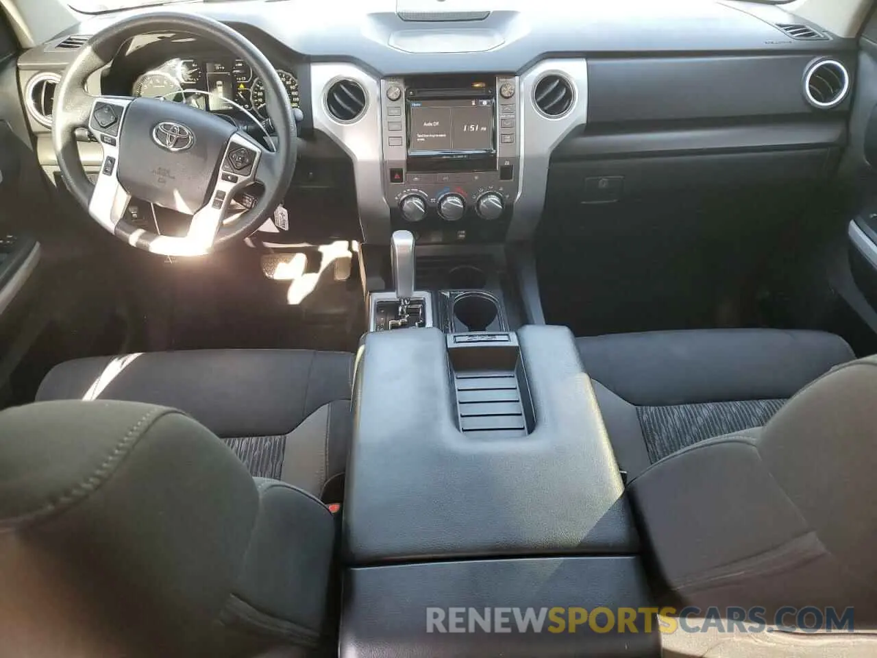 8 Photograph of a damaged car 5TFEM5F13KX142067 TOYOTA TUNDRA 2019