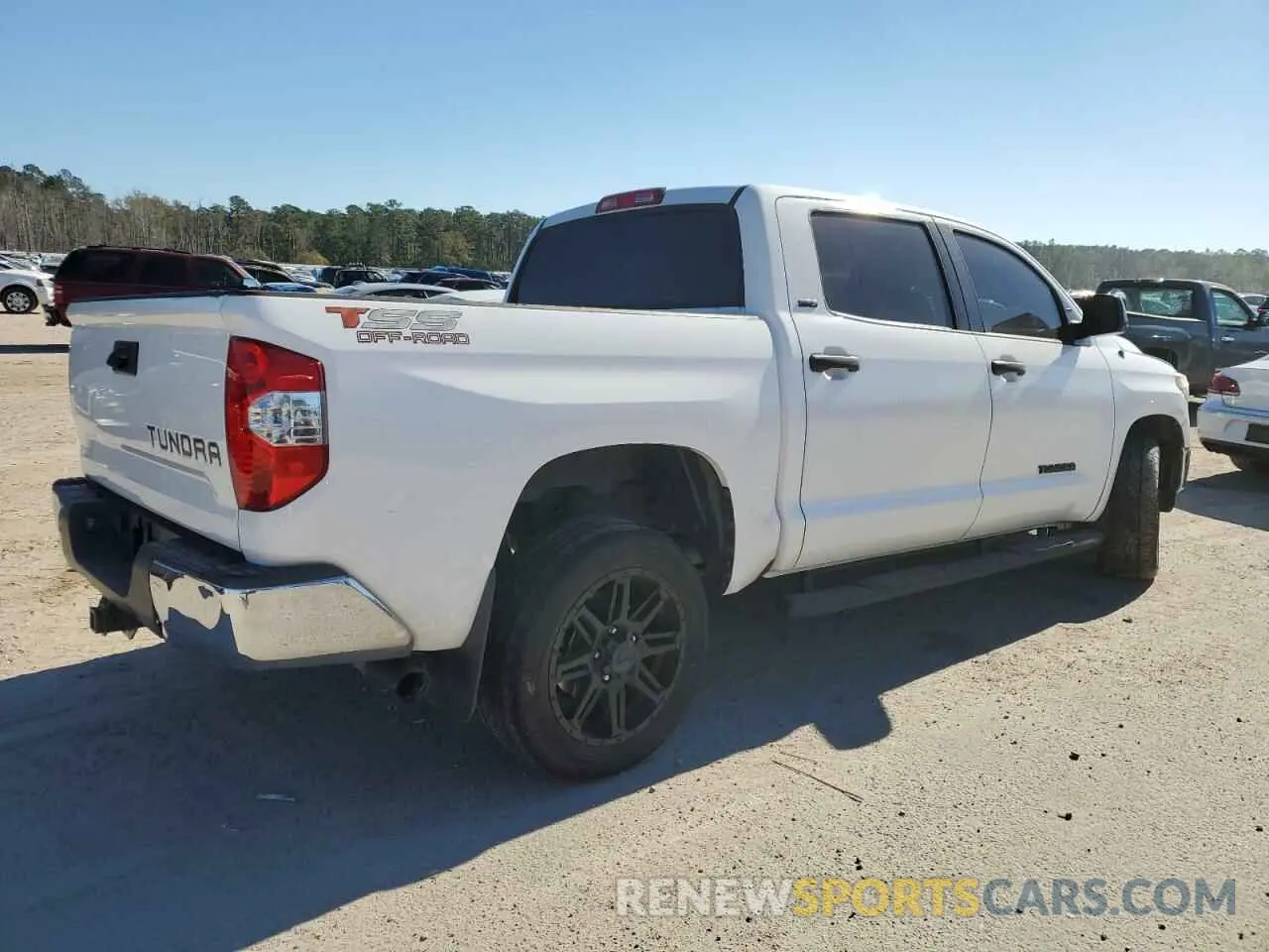 3 Photograph of a damaged car 5TFEM5F14KX141090 TOYOTA TUNDRA 2019