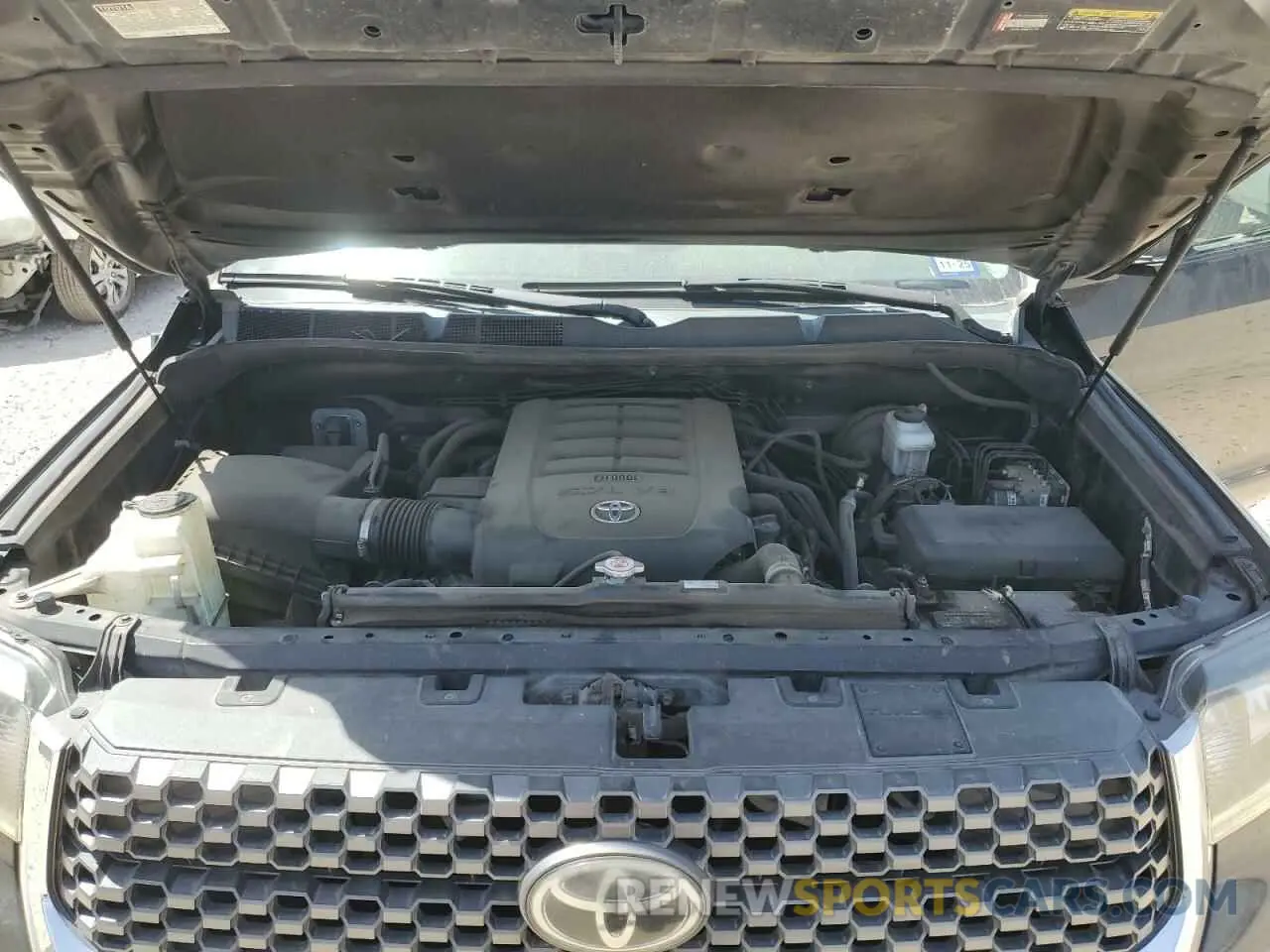 11 Фотография поврежденного автомобиля 5TFEY5F10KX250571 TOYOTA TUNDRA 2019