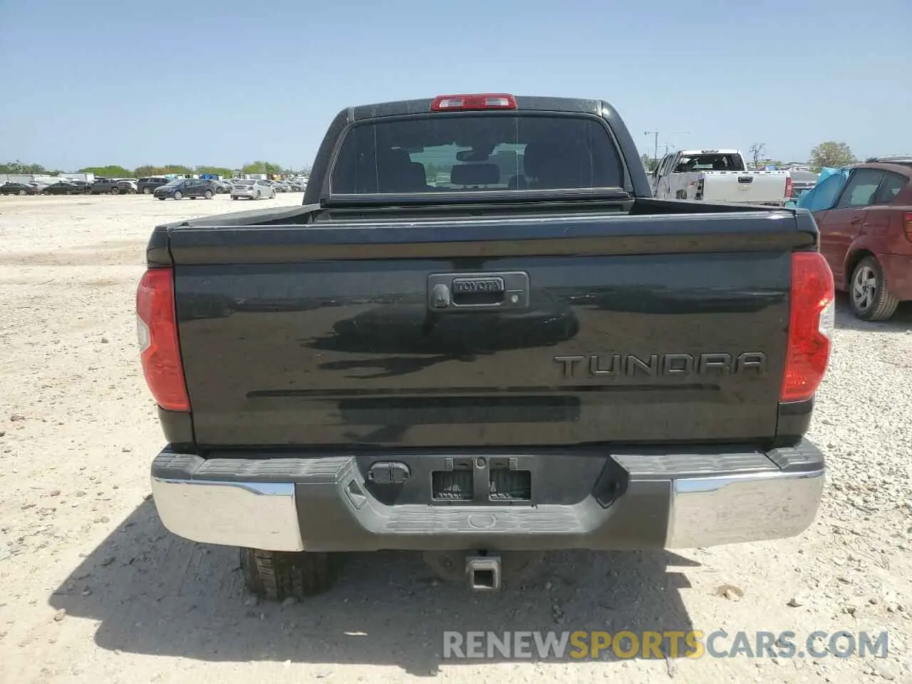 6 Фотография поврежденного автомобиля 5TFEY5F10KX250571 TOYOTA TUNDRA 2019