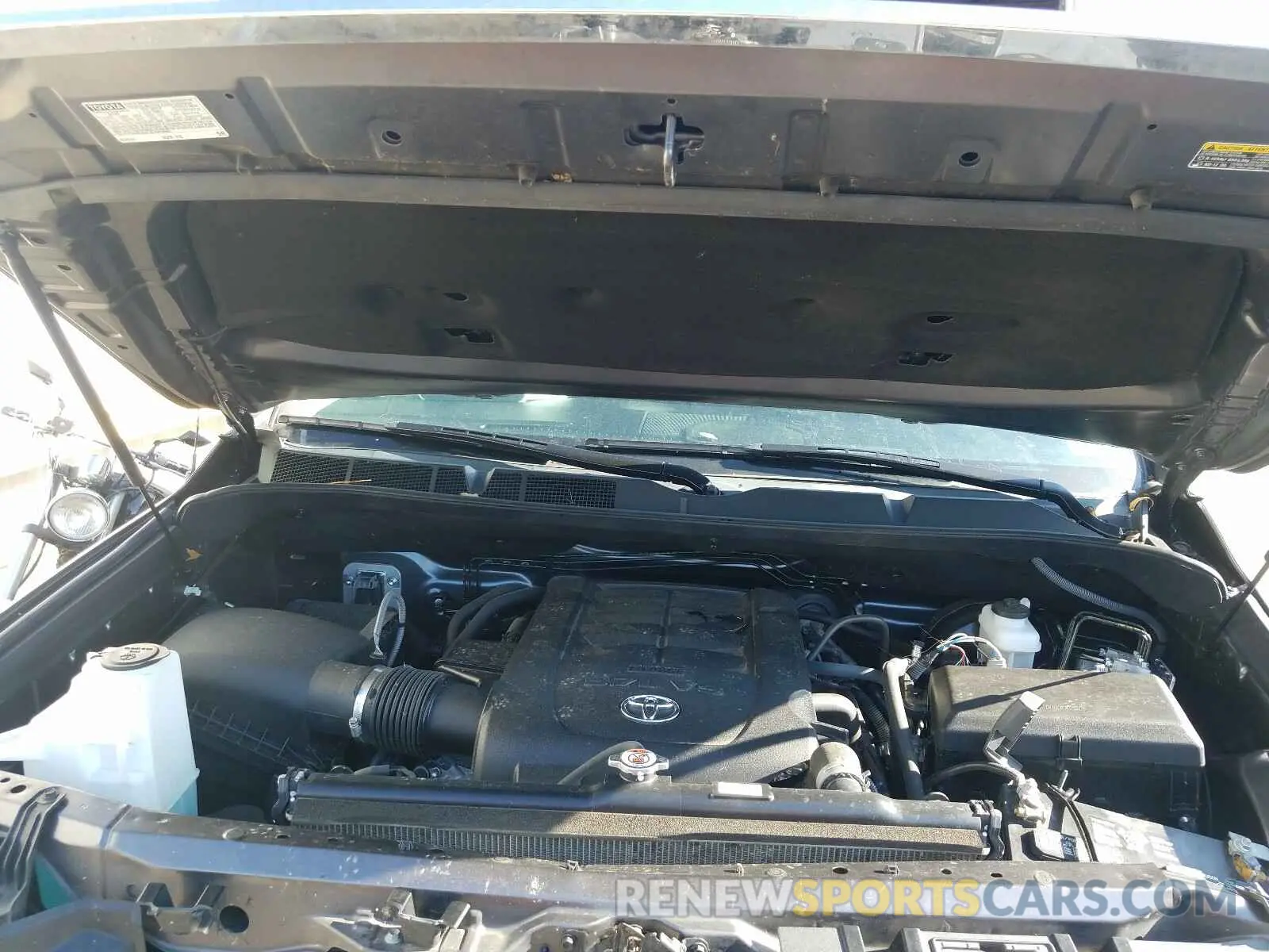 7 Photograph of a damaged car 5TFEY5F13KX251892 TOYOTA TUNDRA 2019